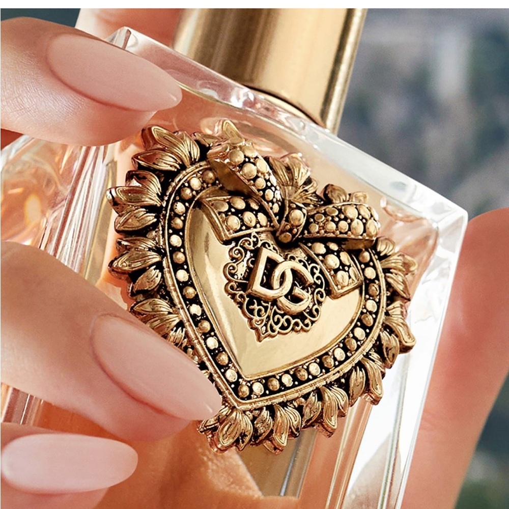 🌸DOLCE & GABBANA Devotion EDP Vial Spray Sample 1.5 mL x 2 - Picture 5 of 7